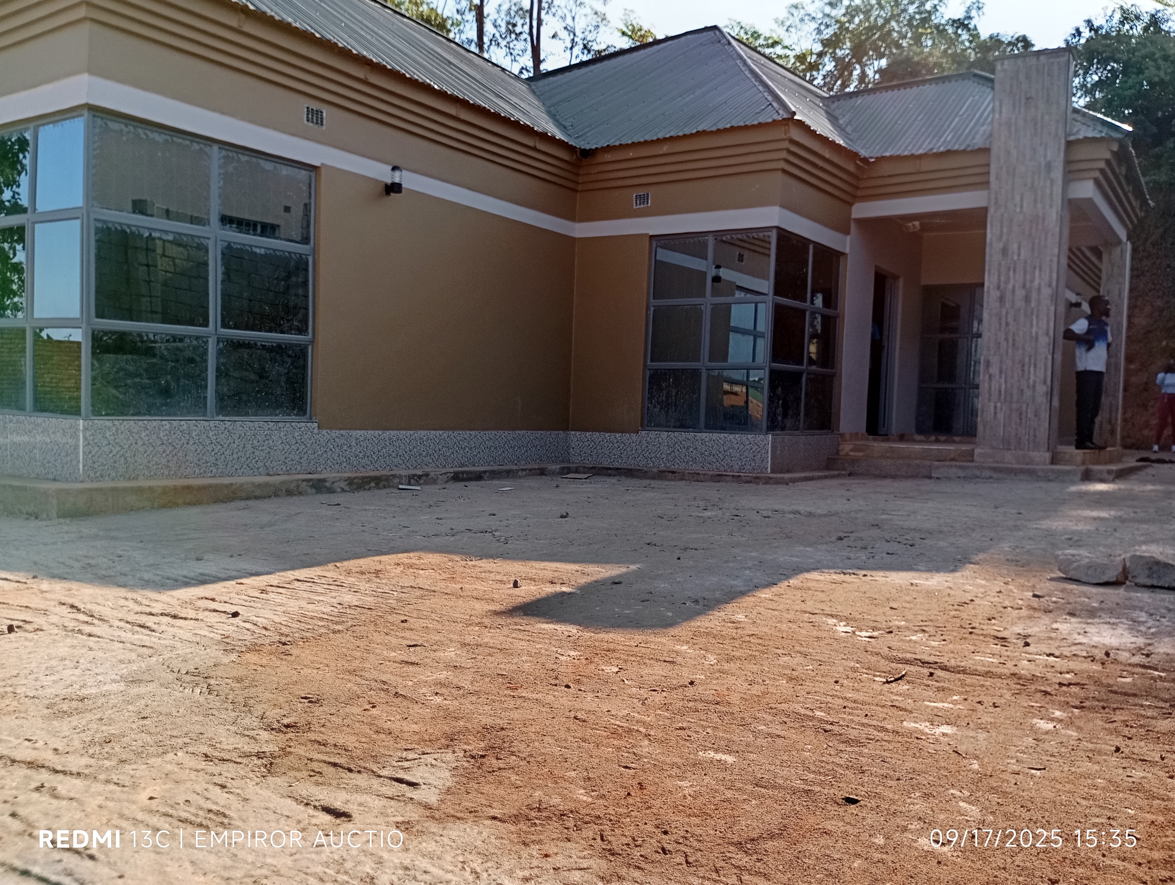 house for sale in mzuzu area2 with 4 bedrooms all ensuites at 175million in brick wall fence